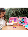 El Camping de Chelsea, Barbie