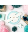 Herramienta para crear pompones Jumbo Pom Pom, We r Memory
